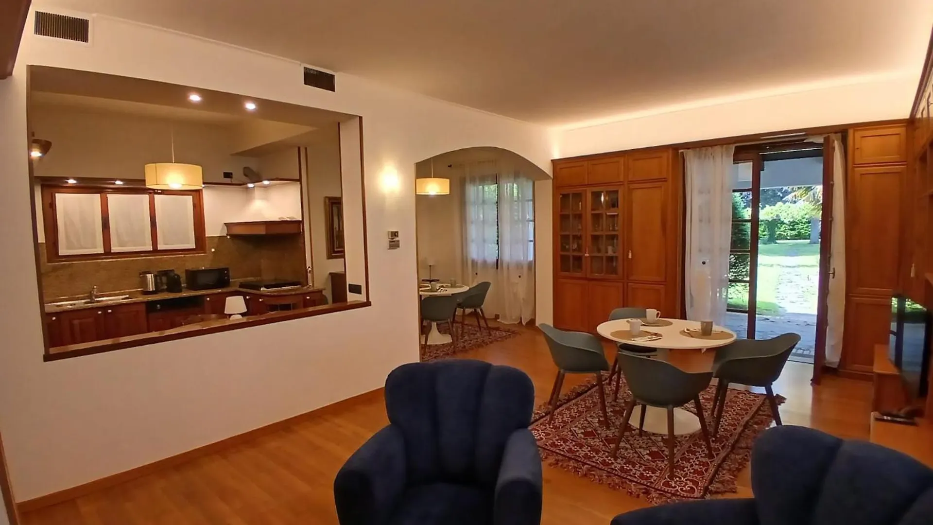 Villa Gianna Affitta Camere Inverigo Italia